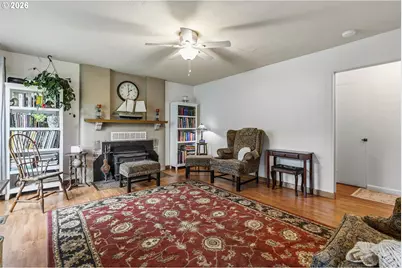 606 N Parkway Ave, Battle Ground, WA 98604 - Photo 15