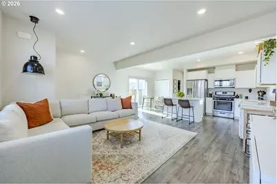 2886 W St, Springfield, OR 97477 - Photo 9