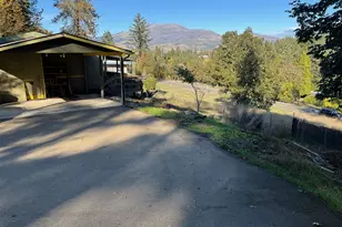 123 Mountain View, Glide, OR 97443 - Photo 3
