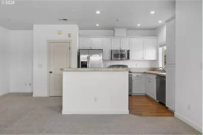 8900 NE Brentford Way, Beaverton, OR 97006 - Photo 13