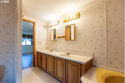 1225 NE Canyon Dr, Toledo, OR 97391 - Photo 13