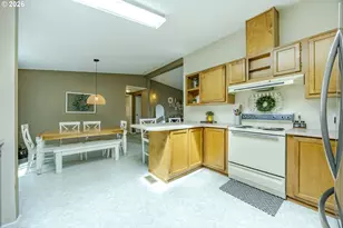 1939 McDonald Ct, Springfield, OR 97477 - Photo 17
