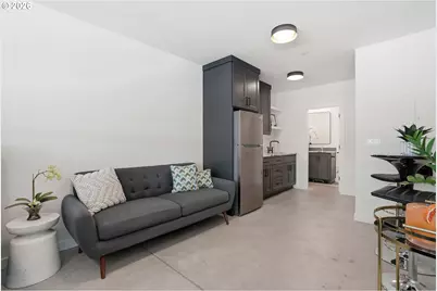 207 S Nebraska St, Portland, OR 97239 - Photo 39