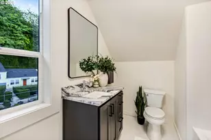 207 S Nebraska St, Portland, OR 97239 - Photo 39