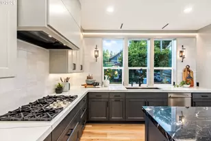 207 S Nebraska St, Portland, OR 97239 - Photo 15