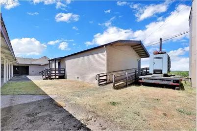 21211 Coburg Rd, Harrisburg, OR 97446 - Photo 37