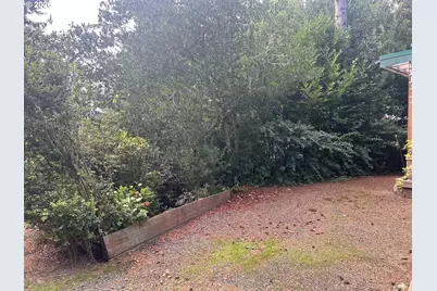 255 Outer Dr, Florence, OR 97439 - Photo 33