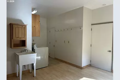 255 Outer Dr, Florence, OR 97439 - Photo 25