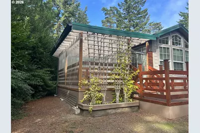 255 Outer Dr, Florence, OR 97439 - Photo 3
