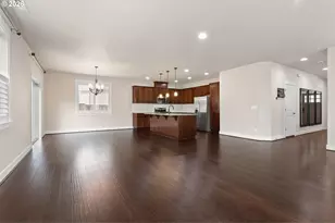 28635 Greenway Dr, Wilsonville, OR 97070 - Photo 9