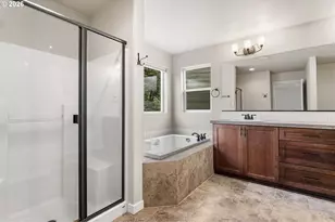 28635 Greenway Dr, Wilsonville, OR 97070 - Photo 27