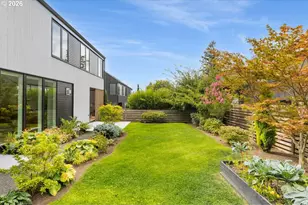 9077 NW Lovejoy St, Portland, OR 97229 - Photo 39