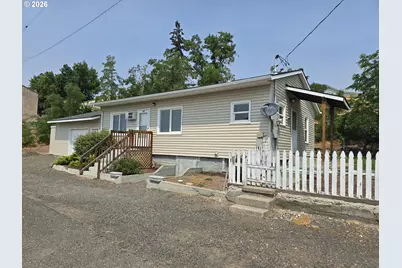 486 NW 2nd St, Dufur, OR 97021 - Photo 15