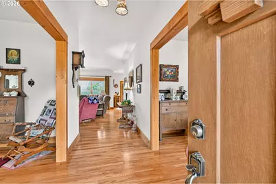 537 E Monroe St, Carlton, OR 97111 - Photo 7