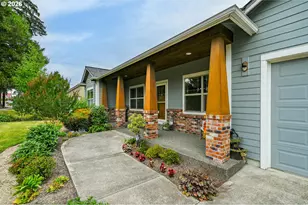 537 E Monroe St, Carlton, OR 97111 - Photo 3