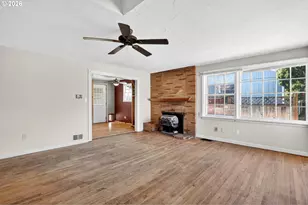 2607 E 26th St, Vancouver, WA 98661 - Photo 3