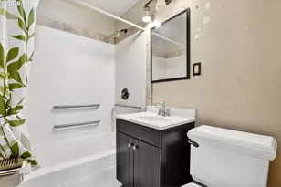 2607 E 26th St, Vancouver, WA 98661 - Photo 9