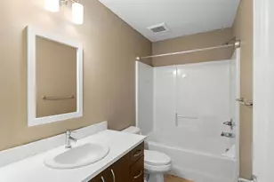 10831 E Burnside St, Portland, OR 97216 - Photo 25