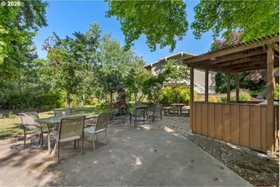 2187 W 15th Ct, Eugene, OR 97402 - Photo 39
