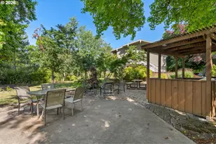 2187 W 15th Ct, Eugene, OR 97402 - Photo 39