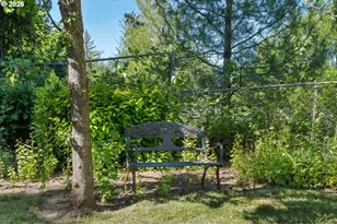 2187 W 15th Ct, Eugene, OR 97402 - Photo 41
