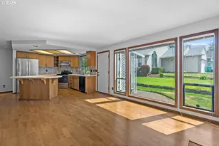 2204 NE 158th Ave, Portland, OR 97230 - Photo 23