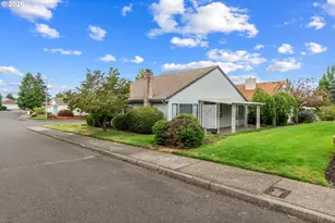 2204 NE 158th Ave, Portland, OR 97230 - Photo 41