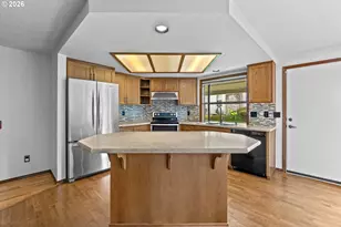 2204 NE 158th Ave, Portland, OR 97230 - Photo 19
