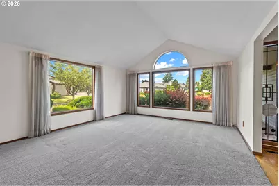 2204 NE 158th Ave, Portland, OR 97230 - Photo 7