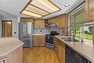 2204 NE 158th Ave, Portland, OR 97230 - Photo 17