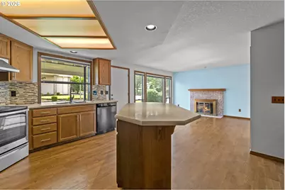2204 NE 158th Ave, Portland, OR 97230 - Photo 15