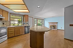 2204 NE 158th Ave, Portland, OR 97230 - Photo 15