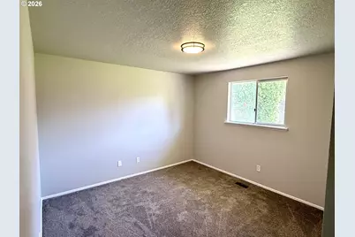 890 E Kennedy Ave, Hermiston, OR 97838 - Photo 25