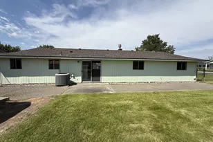 890 E Kennedy Ave, Hermiston, OR 97838 - Photo 3