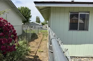 890 E Kennedy Ave, Hermiston, OR 97838 - Photo 31