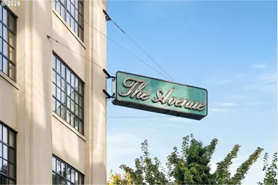 1400 NW Irving St #705, Portland, OR 97209 - Photo 37