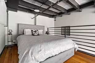 1400 NW Irving St, Portland, OR 97209 - Photo 17