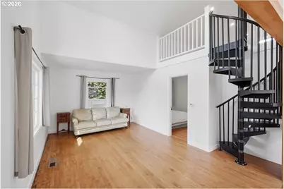 1020 N 3rd St, Woodburn, OR 97071 - Photo 9