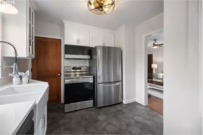 7116 N Curtis Ave, Portland, OR 97217 - Photo 13