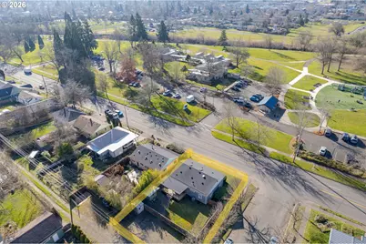 2707 Hilyard St, Eugene, OR 97405 - Photo 45