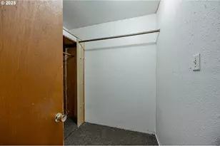 1860 Meade St, North Bend, OR 97459 - Photo 25