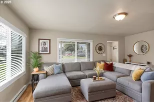 212 Picture St, Independence, OR 97351 - Photo 9