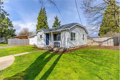 212 Picture St, Independence, OR 97351 - Photo 3