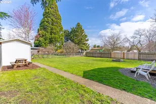 212 Picture St, Independence, OR 97351 - Photo 29