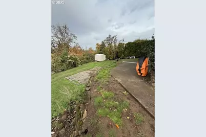 911 Jq Adams St, Oregon City, OR 97045 - Photo 21