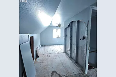 204 N Walnut St, Bingen, WA 98605 - Photo 9