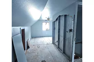 204 N Walnut St, Bingen, WA 98605 - Photo 9