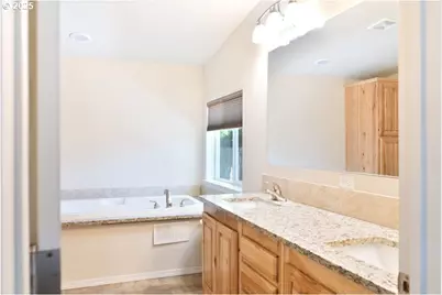 300 SW 7th Ave #102, Battle Ground, WA 98604 - Photo 13