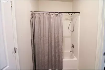 300 SW 7th Ave #102, Battle Ground, WA 98604 - Photo 17