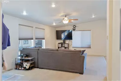 300 SW 7th Ave #102, Battle Ground, WA 98604 - Photo 7